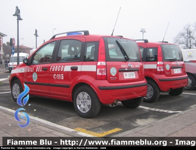 Fiat Nuova Panda I serie
Vigili del Fuoco
Comando Provinciale di Milano
Distaccamento Aeroportuale di Linate
VF 23798
VF 23797
Parole chiave: Fiat Nuova_Panda_Iserie VF23797 VF23798