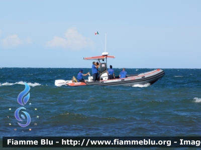 Gommone
Protezione Civile 
Provincia di Rimini
Parole chiave: Gommone