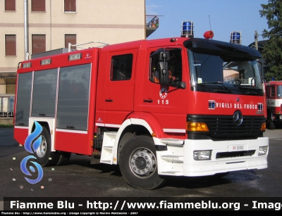 Mercedes-Benz Atego I serie
Vigili del Fuoco
Comando Provinciale di Como
Distaccamento di Appiano Gentile (CO)
AutoPompaSerbatoio allestimento Bai
VF 21305
Parole chiave: Mercedes-Benz Atego_Iserie VF21305