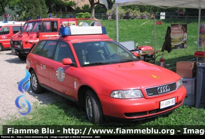 Audi A4 Avant II serie 
Vigili del Fuoco
Corpo Permanente di Bolzano
Berufsfeuerwehr Bozen
-Autocomando-
VF 008 BZ

Parole chiave: Audi A4_Avant_IIserie VF008BZ