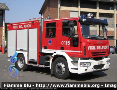 Iveco EuroCargo SuperCity 120E24 II serie
Vigili del Fuoco
Comando Provinciale di Piacenza
Distaccamento di Bobbio (PC)
AutoPompaSerbatoio allestimento Iveco-Magirus
VF 24526
Parole chiave: Iveco EuroCargo_SuperCity_120E24_IIserie VF24526