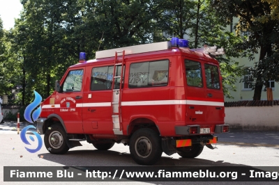 Iveco Daily 4x4 II serie
Vigili del Fuoco
Unione Distrettuale Bolzano 
Bezirksverband Bozen
Corpo Volontario di San Michele Appiano
Freiwillige Feuerwehr Saint Michael Eppan 
Allestimento Rosenbauer
VF 0ML BZ
Parole chiave: Iveco Daily_4x4_IIserie VF0MLBZ