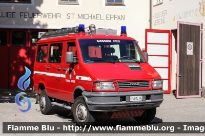 Iveco Daily 4x4 II serie
Vigili del Fuoco
Unione Distrettuale Bolzano 
Bezirksverband Bozen
Corpo Volontario di San Michele Appiano
Freiwillige Feuerwehr Saint Michael Eppan 
Allestimento Rosenbauer
VF 0ML BZ
Parole chiave: Iveco Daily_4x4_IIserie VF0MLBZ