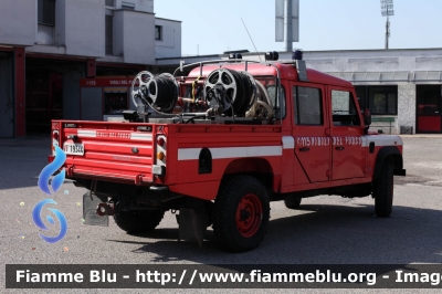 Land Rover Defender 130
Vigili del Fuoco
Comando Provinciale di Mantova
VF 19334
Parole chiave: Land-Rover Defender_130 VF19334