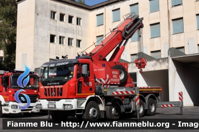 Astra HD8 84.45 I serie
Vigili del Fuoco
Comando Provinciale di Catania
AutoGru da 40 ton allestimento Cormach
VF 23940
Parole chiave: Astra HD8_84.45_Iserie VF23940