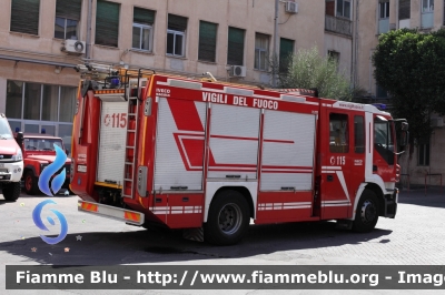 Iveco Stralis AF190S40 I serie
Vigili del Fuoco
Comando Provinciale di Catania
AutoPompaSerbatoio allestimento Iveco-Magirus
VF 23959
Parole chiave: Iveco Stralis_AF190S40_Iserie VF23959