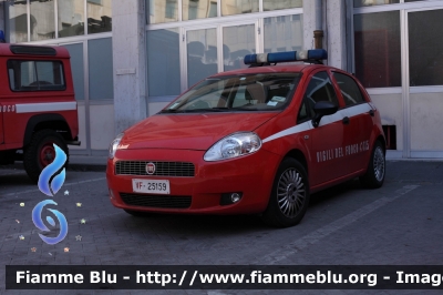 Fiat Grande Punto
Vigili del Fuoco
Comando Provinciale di Catania
VF 25159
Parole chiave: Fiat Grande_Punto VF25159