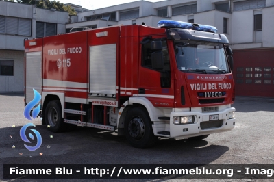 Iveco EuroCargo 180E30 III serie
Vigili del Fuoco
Comando Provinciale di Mantova
AutoBottePompa allestimento Iveco-Magirus
VF 26160
Parole chiave: Iveco EuroCargo_180E30_IIIserie VF26160