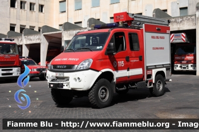 Iveco Daily 55S17 4x4 IV serie restyle
Vigili del Fuoco
Comando Provinciale di Catania
Colonna Mobile Regionale
Polisoccorso allestimento Iveco-Magirus
VF 26670
Parole chiave: Iveco Daily_55S17_4x4_IVserie_ restyle VF26670