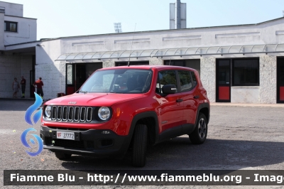 Jeep Renegade
Vigili del Fuoco
Comando Provinciale di Mantova
VF 27772
Parole chiave: Jeep Renegade VF27772