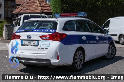 Toyota Auris Hybrid I serie
Polizia Locale Appiano sulla strada del vino (BZ)
Ortspolizei Eppan an der Weinstraße
POLIZIA LOCALE YA 961 AC
Parole chiave: Toyota Auris_Hybrid_Iserie POLIZIALOCALEYA961AC