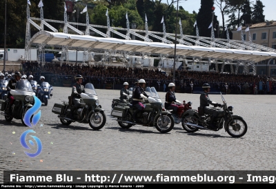 Moto Guzzi Falcone 500 - Moto Guzzi V7
Polizia Di Stato
Polizia Stradale
Festa della Polizia 2009 - Località: Roma

Parole chiave: Moto-Guzzi Falcone V7_Polizia Stradale_Festa_della_Polizia_2009