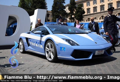 Lamborghini Gallardo II Serie
Polizia di Stato
Polizia Stradale
POLIZIA F8743
Parole chiave: Lamborghini Gallardo_IISerie_PoliziaF8743_Festa_della_Polizia_2009