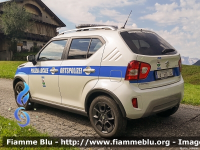 Suzuki Ignis III serie
Polizia Municipale - OrtsPolizei
Braies - Prags (BZ)
Allestimento Bertazzoni
POLIZIA LOCALE YA 559 AS
Parole chiave: Suzuki Ignis_IIIserie POLIZIALOCALEYA559AS