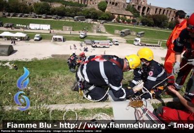 Uniforme VdS Soccorritori
Croce Rossa Italiana
Foto 09
Parole chiave: Uniforme_VdS_Soccorritori CRI