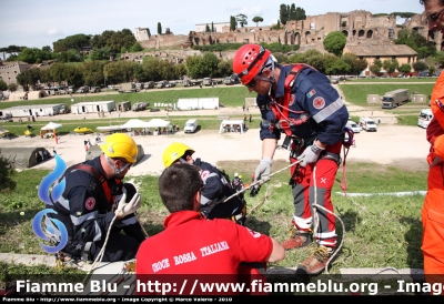 Uniforme VdS Soccorritori
Croce Rossa Italiana
Foto 12
Parole chiave: Uniforme_VdS_Soccorritori CRI