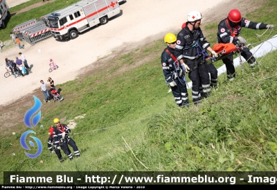 Uniforme VdS Soccorritori
Croce Rossa Italiana
Foto 29
Parole chiave: Uniforme_VdS_Soccorritori CRI