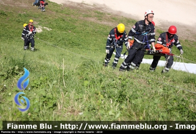 Uniforme VdS Soccorritori
Croce Rossa Italiana
Foto 30
Parole chiave: Uniforme_VdS_Soccorritori CRI