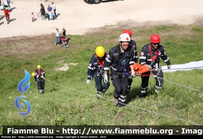 Uniforme VdS Soccorritori
Croce Rossa Italiana
Foto 32
Parole chiave: Uniforme_VdS_Soccorritori CRI