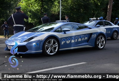 Lamborghini Gallardo II serie
Polizia di Stato
Polizia Stradale
POLIZIA F8743
Parole chiave: Lamborghini Gallardo_IIserie PoliziaF8743 Festa_Della_Repubblica_2009