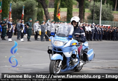 Bmw R850RT II serie
Polizia Di Stato
Polizia Stradale
Parole chiave: Bmw R850RT_IIserie Festa_Della_Repubblica_2009