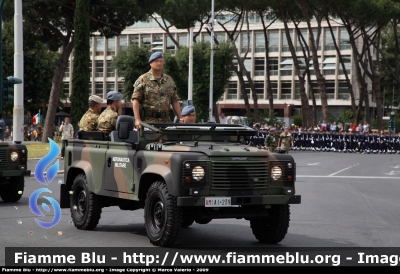 Land Rover Defender 90
Aeronautica Militare Italiana
AM AI 239
Parole chiave: Land-Rover Defender_90 AMAI239 Festa_Della_Repubblica_2009