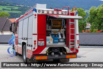 Iveco Stralis AD190S36 II serie
Vigili del Fuoco
Unione Distrettuale Valle Isarco
Corpo Volontario di Bressanone (BZ)
Freiwillige Feuerwehr Brixen
allestimento Magirus
VF 259 BZ
Parole chiave: Iveco Stralis_AD190S36_IIserie VF259BZ