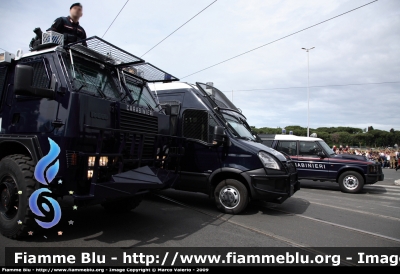 Iveco RG12 Nyala
Carabinieri
VIII Battaglione "Lazio"
CC BT 855
Parole chiave: Iveco RG12_Nyala Daily_IVserie Land-Rover Discovery_IIserie_restyle CCBT855 Festa_Della_Repubblica_2009