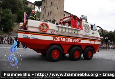 Iveco Magirus Marconi Duffy 6x6/4
Vigili del Fuoco
Mezzo anfibio
VF 25395
Parole chiave: Iveco Magirus Marconi Duffy_6x6/4 VF25395 Festa_Della_Repubblica_2009