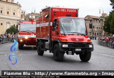 Mercedes-Benz Unimog U500
Vigili del Fuoco
Nucleo Radio e Telecomunicazioni
VF 24615
Parole chiave: Mercedes-Benz Unimog_U500 VF24615 Festa_Della_Repubblica_2009