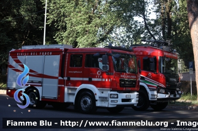 Man TGM 15.250 II serie
Vigili del Fuoco
Comando provinciale di Roma
Allestimento BAI
VF 30015
Parole chiave: Man TGM_15.250_IIserie VF30015 festa_della_repubblica_2022