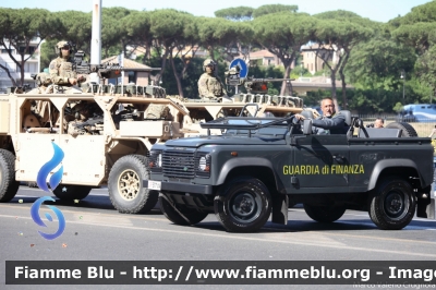 Land Rover Defender 90
Guardia di Finanza
GdiF 577 AV
Parole chiave: Land_Rover Defender_90 GdiF577AV festa_della_repubblica_2022