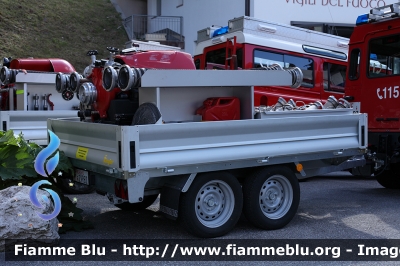 Carrello Pompa
Vigili del Fuoco
Unione Distrettuale di Bolzano
Corpo Volontario di Selva Gardena - Volkenstein (BZ)
VF 2VRBZ
Parole chiave: VF2VRBZ