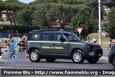 Land Rover Defender 110 II serie
Guardia di Finanza
Soccorso Alpino
Allestimento Elevox
GdiF 553 BQ
Parole chiave: Land_Rover Defender_110_IIserie GdiF553BQ festa_della_repubblica_2022