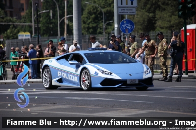 Lamborghini Huracan LP 610-4
Polizia Di Stato
Polizia Stradale
Allestimento Lamborghini
Decorazione Grafica Artlantis
POLIZIA H8862
Parole chiave: Lamborghini Huracan_LP_610-4 POLIZIAH8862