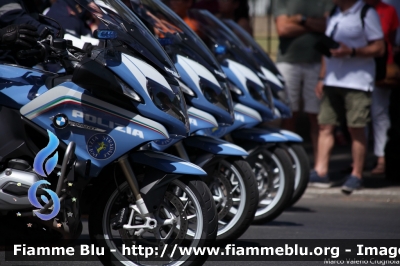 Bmw R1200RT II serie
Polizia di Stato
Polizia Stradale
Parole chiave: Bmw R1200RT_IIserie