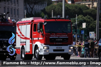 Man TGM 15.250 II serie
Vigili del Fuoco
Comando provinciale di Roma
Allestimento BAI
VF 30015
Parole chiave: Man TGM_15.250_IIserie VF30015 festa_della_repubblica_2022