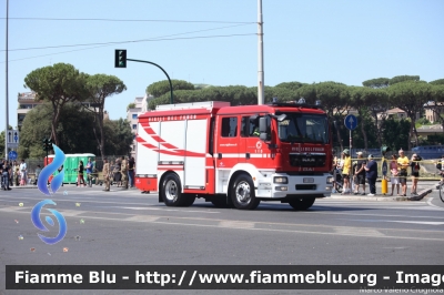 Man TGM 15.250 II serie
Vigili del Fuoco
Comando provinciale di Roma
Allestimento BAI
VF 30015
Parole chiave: Man TGM_15.250_IIserie VF30015 festa_della_repubblica_2022