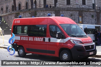 Fiat Ducato X290
Vigili del Fuoco
Comando Provinciale di Roma
VF 29691
Parole chiave: Fiat Ducato_X290 vf29691 festa_della_repubblica_2022