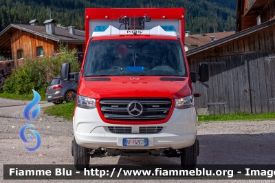 Mercedes-Benz Sprinter 4x4 IV serie
Vigili del Fuoco
Unione Distrettuale Alta Pusteria
Corpo Volontario di Colle (Valle di Casies - BZ)
Bezirksverband Oberpustertal
Freiwillige Fuerwehr Pichl
Allestito Kofler Fahrzeugbau
VF FW 3GT
Parole chiave: Mercedes-Benz Sprinter_4x4_IVserie VFFW3GT