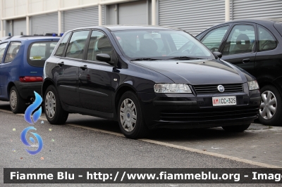 Fiat Stilo II serie
Aereonautica Militare Italiana
AM CC 325
Parole chiave: Fiat Stilo_IIserie AMCC325 Salone_della_Giustizia_2011