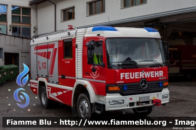 Mercedes-Benz Atego 4x4 I serie
Vigili del Fuoco
Unione Distrettuale Alta Pusteria
Corpo Volontario di Sesto (BZ)
Bezirksverband Oberpustertal
Freiwillige Fuerwehr Sexten
Allestito Rosenbauer
VF 22J BZ
Parole chiave: Mercedes-Benz Atego_4x4_Iserie VF22JBZ