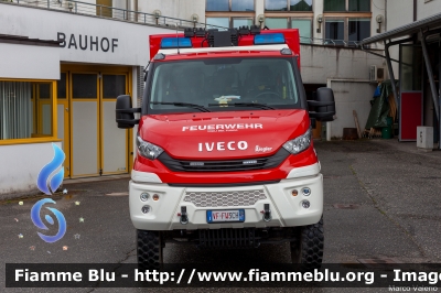 Iveco Daily 4x4 VI serie
Vigili del Fuoco
Unione Distrettuale Alta Pusteria
Corpo Volontario di Sesto (BZ)
Bezirksverband Oberpustertal
Freiwillige Fuerwehr Sexten
Allestito Ziegler
VF FW 3CH
Parole chiave: Iveco Daily_4x4_VIserie VFFW3CH