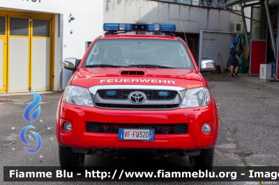 Toyota Hilux IV serie
Vigili del Fuoco
Unione Distrettuale Alta Pusteria
Corpo Volontario di Sesto (BZ)
Bezirksverband Oberpustertal
Freiwillige Fuerwehr Sexten
Allestito Ziegler
VF FW 32D
Parole chiave: Toyota Hilux_IVserie VFFW32D