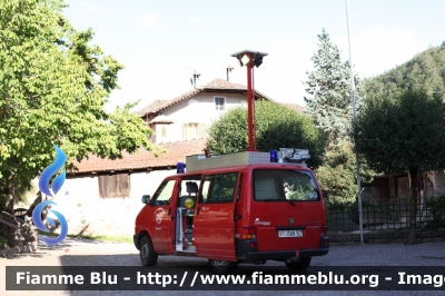 Volkswagen Transporter T4
Vigili del Fuoco
Unione Distrettuale di Bolzano
Corpo Volontario di Monticolo
Freiwillige Feuerwehr Montiggl
VF 0WN BZ
Parole chiave: Volkswagen Transporter_T4 VF0WNBZ