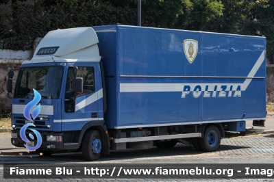 Iveco EuroCargo 100E18 I serie
Polizia di Stato
Banda Musicale
POLIZIA F0816
Parole chiave: Iveco EuroCargo_100E18_Iserie POLIZIAF0816 Festa_della_repubblica_2018