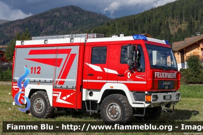 Man LE 10.220 4x4
Vigili del Fuoco
Unione Distrettuale Alta Pusteria
Corpo Volontario di Dobbiaco (BZ)
Bezirksverband Oberpustertal
Freiwillige Fuerwehr Toblach
Allestito Brandschutz
VF 19X BZ
Parole chiave: Man LE_10.220_4x4 VF19XBZ