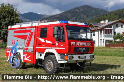 Man LE 10.220 4x4
Vigili del Fuoco
Unione Distrettuale Alta Pusteria
Corpo Volontario di Dobbiaco (BZ)
Bezirksverband Oberpustertal
Freiwillige Fuerwehr Toblach
Allestito Brandschutz
VF 19X BZ
Parole chiave: Man LE_10.220_4x4 VF19XBZ