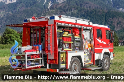 Man LE 10.220 4x4
Vigili del Fuoco
Unione Distrettuale Alta Pusteria
Corpo Volontario di Dobbiaco (BZ)
Bezirksverband Oberpustertal
Freiwillige Fuerwehr Toblach
Allestito Brandschutz
VF 19X BZ
Parole chiave: Man LE_10.220_4x4 VF19XBZ