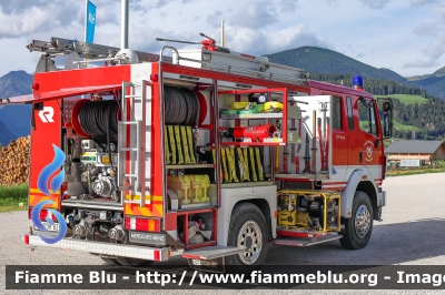 Merceds-Benz 1227
Vigili del Fuoco
Unione Distrettuale Alta Pusteria
Corpo Volontario di Valdaora di Sopra (BZ)
Bezirksverband Oberpustertal
Freiwillige Fuerwehr Oberolang
Allestito Rosenbauer
VF 09H BZ
Parole chiave: Merceds-Benz 1227 VF09HBZ